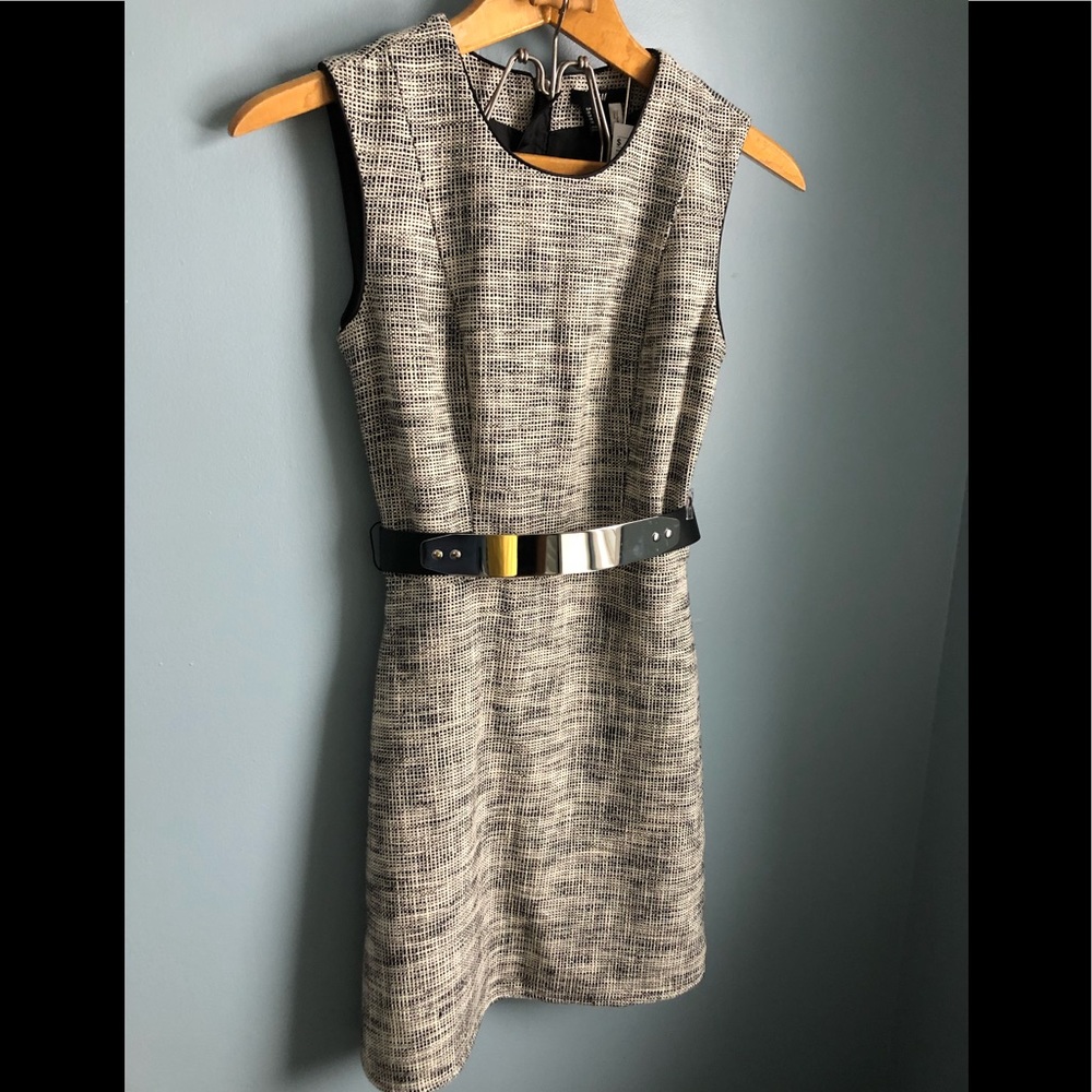 💰3 for $30💰 H&M Belted Dress